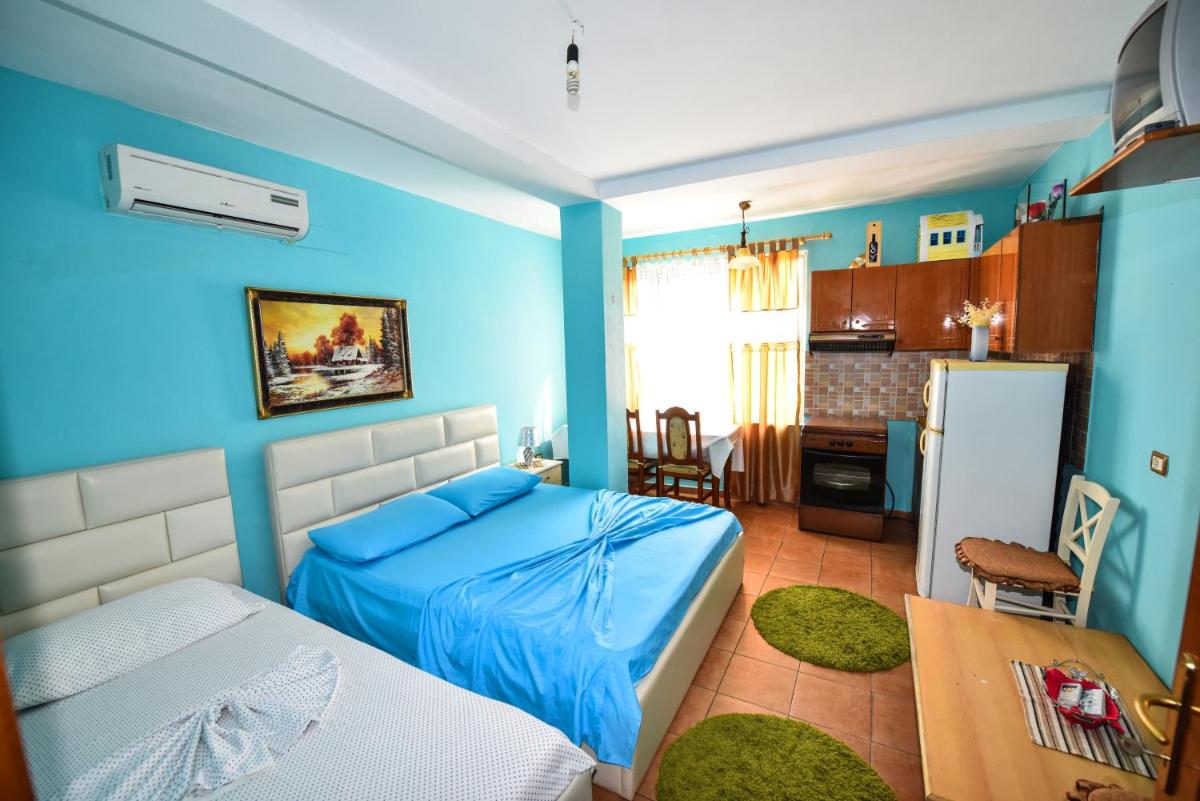 Suitetrails - Lovely Apartment w/ AC + Bath. + Kitchen + Parking and Garden