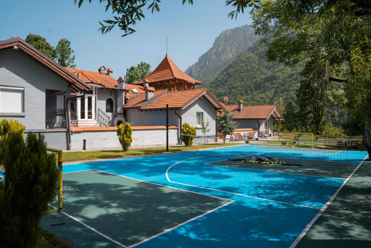 Villa Luxus - Housity