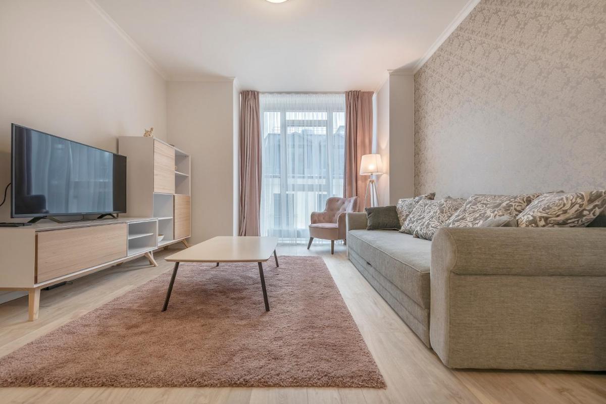 Suitetrails - HaPPy Inn Just Studio, Self Check-In-24x7,Parking-in-the-underground-Garage