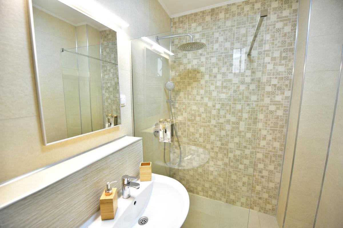 FLH - House Angelique - Housity