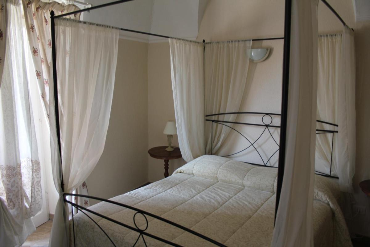 Hotel Porta Santa Maria - Housity