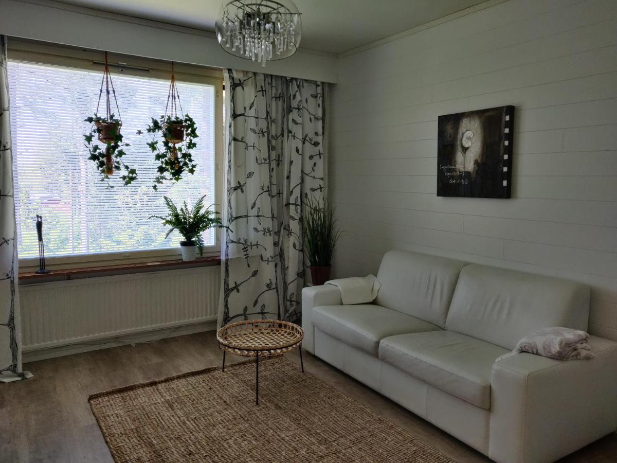 Yyterin valkoinen huoneisto 14 - Housity