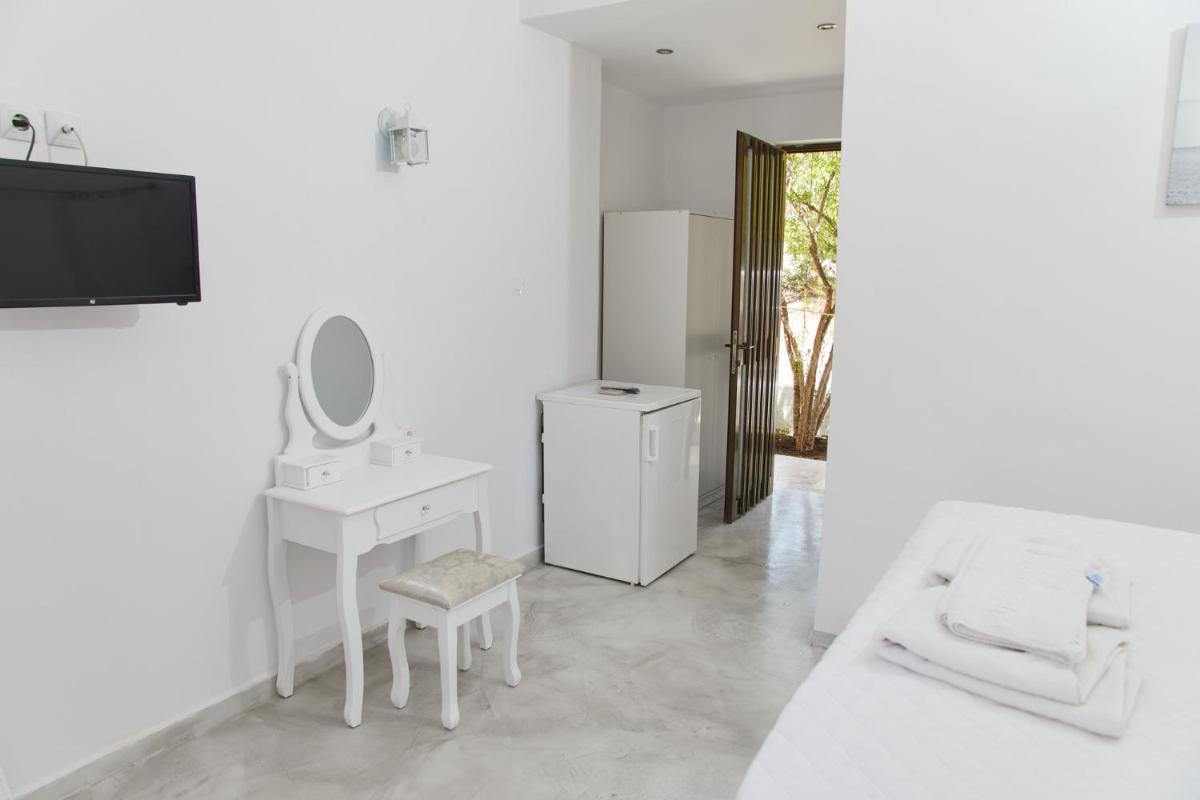 Golden Star Praxitelous - Housity