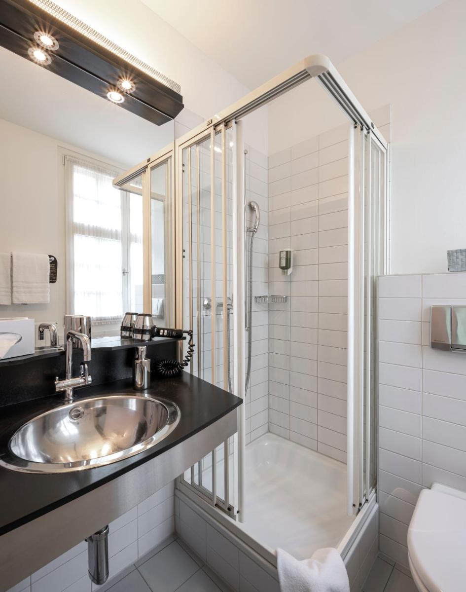 Hotel Hofgarten Luzern - Housity