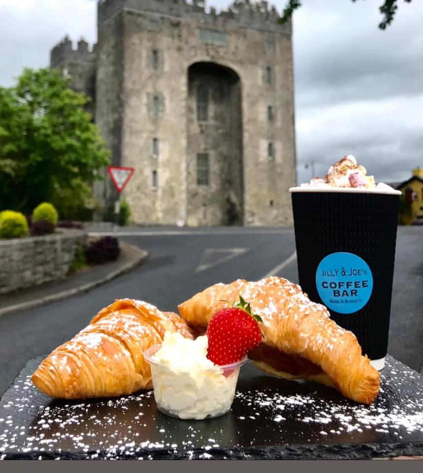 Tudor Lodge Guest Accommodation - Housity