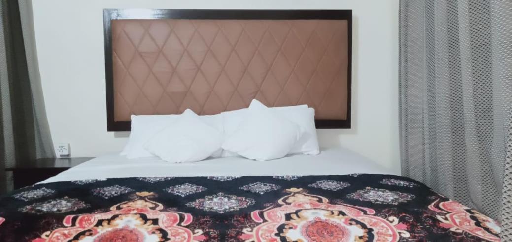 Charming Suite - Entire House Near Lahore Airport - Housity