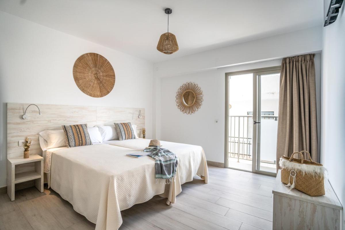 Hostal Rosell Boutique - Housity