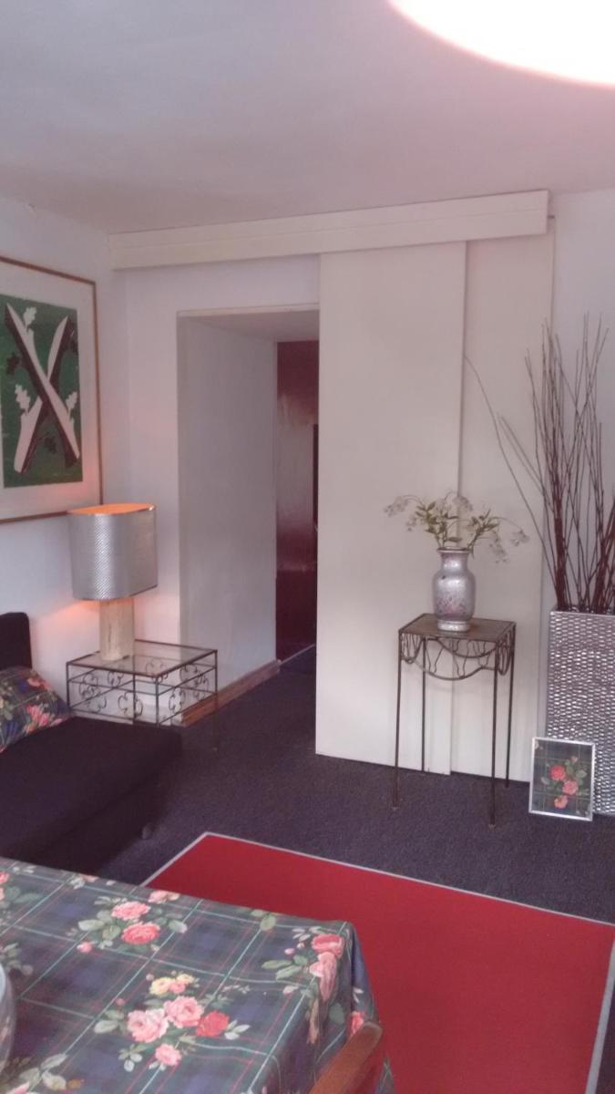 No 10, B&B, Etage 1e verd, max 3 pers - Housity