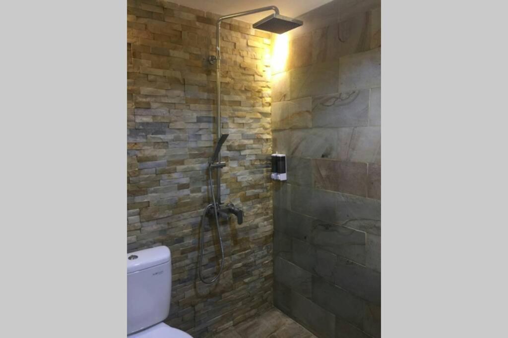 Cosmy Orchard Apartment at Pakuwon Mall with Wifi - Housity