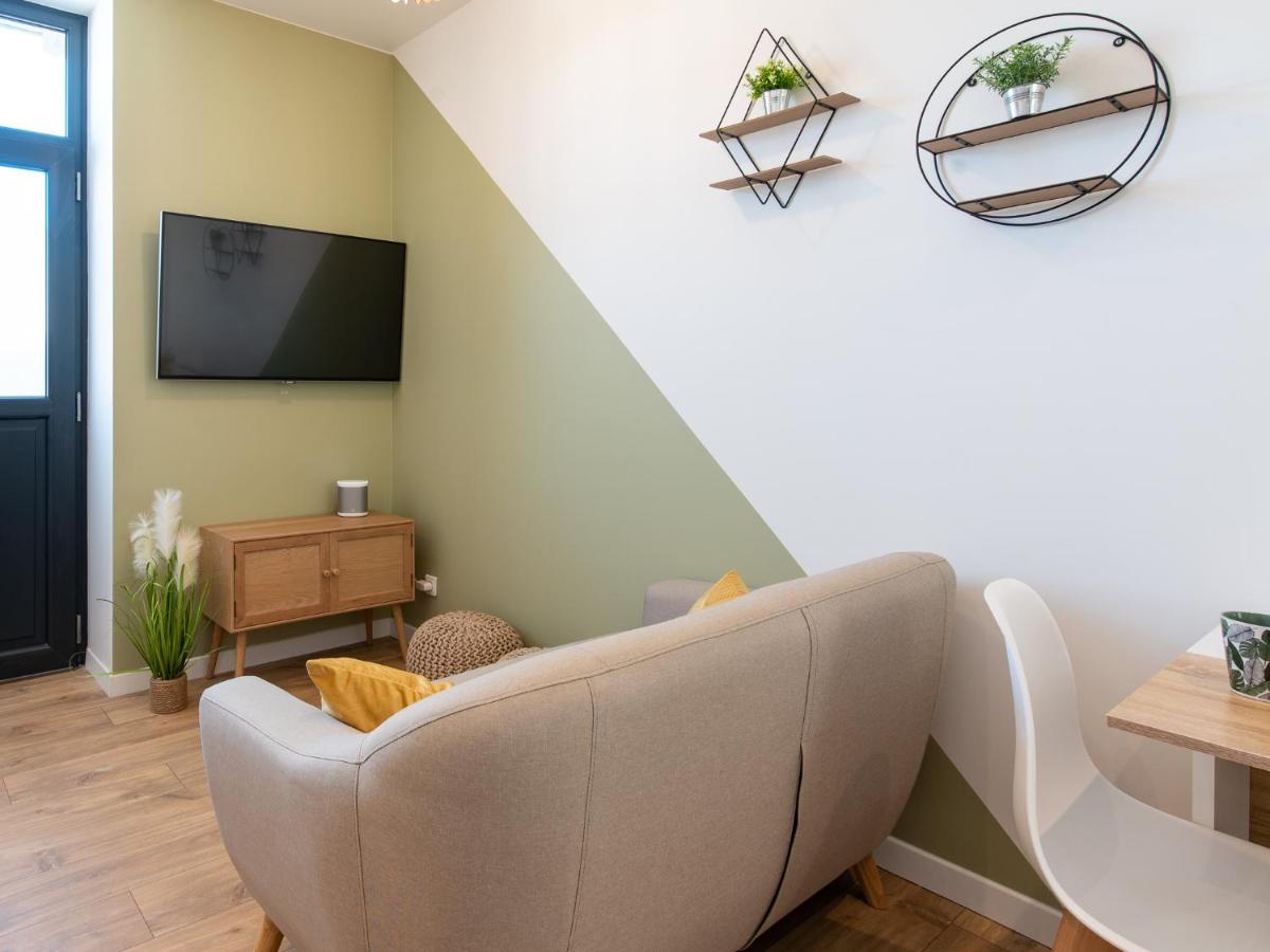 Bourgoin T2 proche Gare Netflix Tout Confort - Housity
