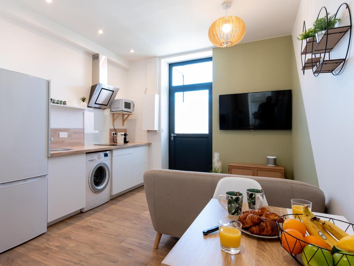 Bourgoin T2 proche Gare Netflix Tout Confort - Housity