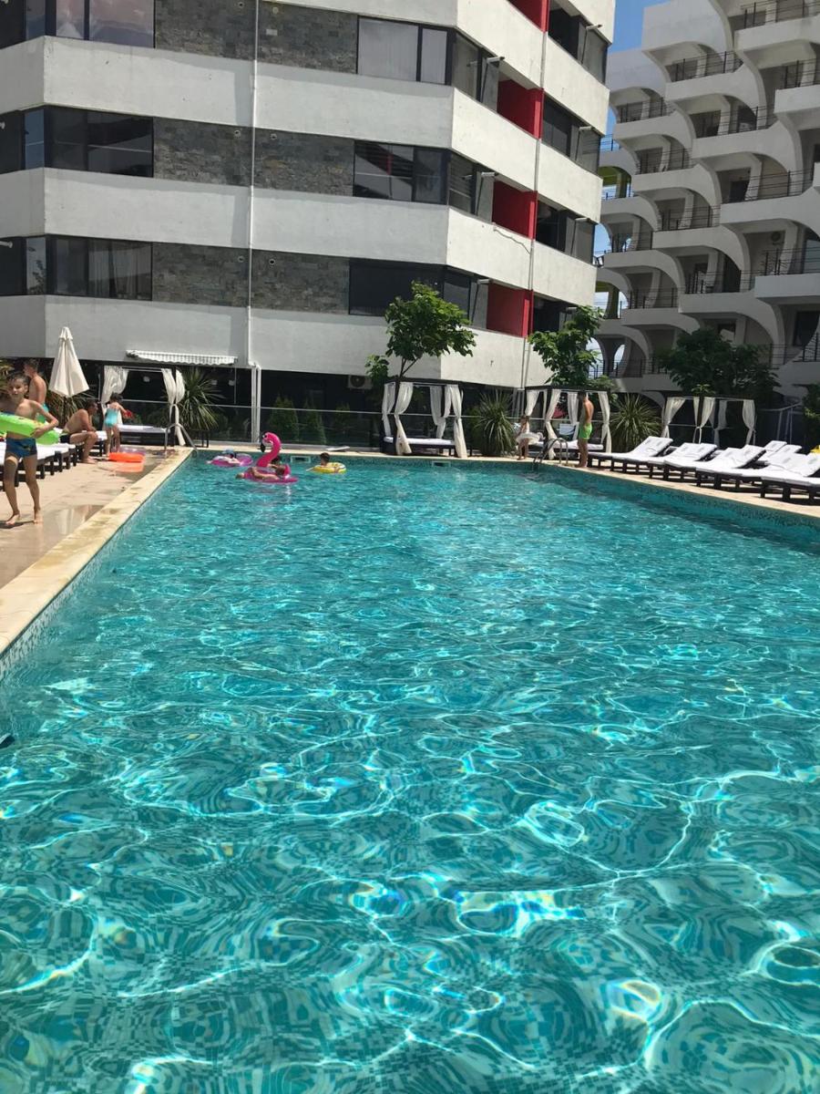 POOL Unique Luxury Apartaments - Housity