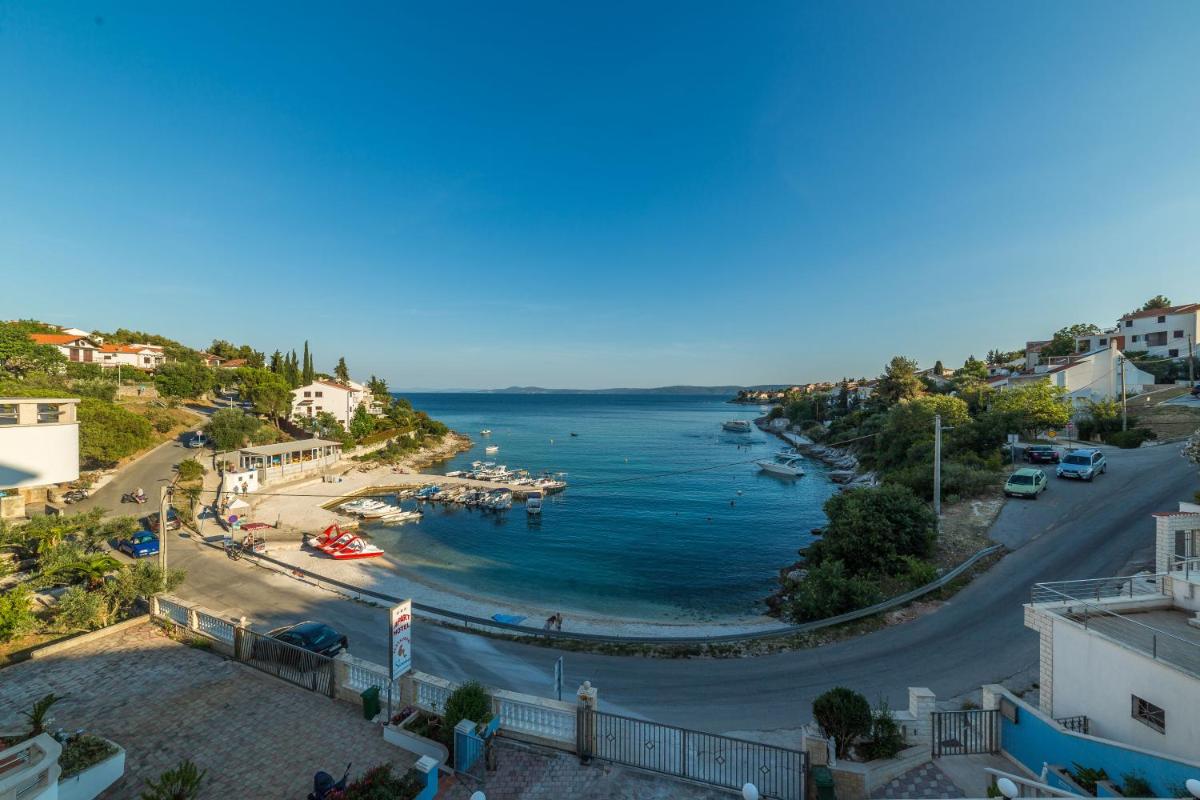 Sea View Apartments Sirena Okrug Gornji - Housity