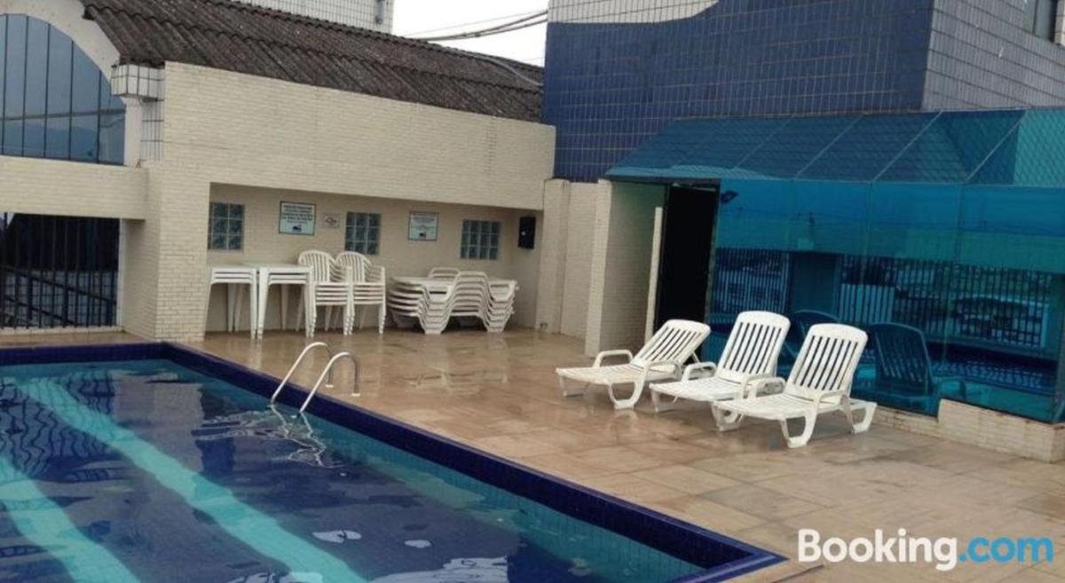 Flat Palladium com piscina - Housity