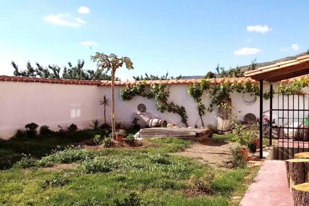 Casa-villa rural completa para hasta 9 personas - Housity