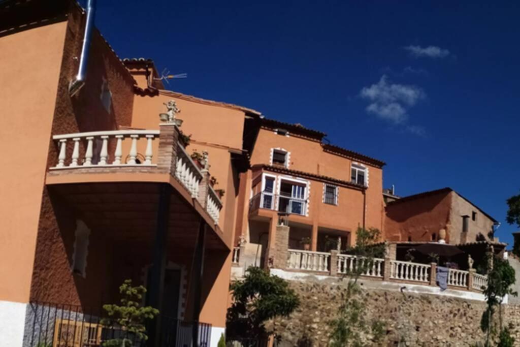 Casa-villa rural completa para hasta 9 personas - Housity
