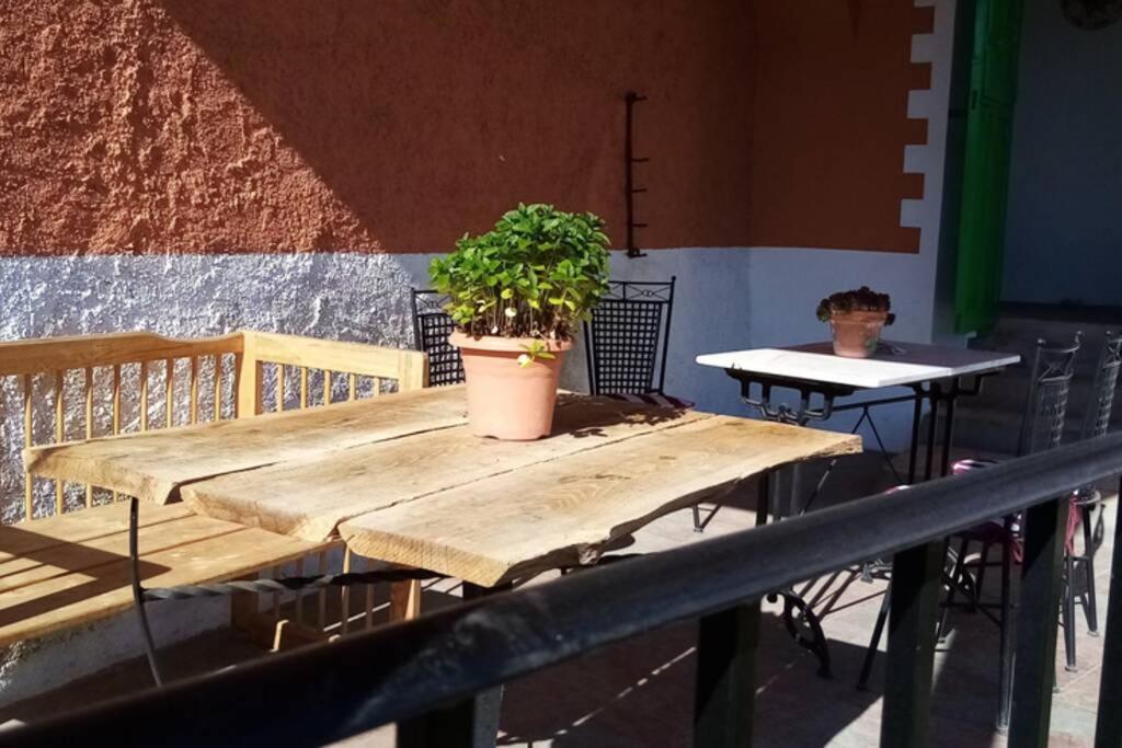 Casa-villa rural completa para hasta 9 personas - Housity