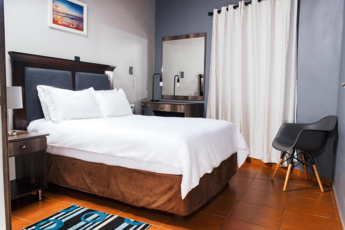 Ndalo Lodge Oshoek - Housity
