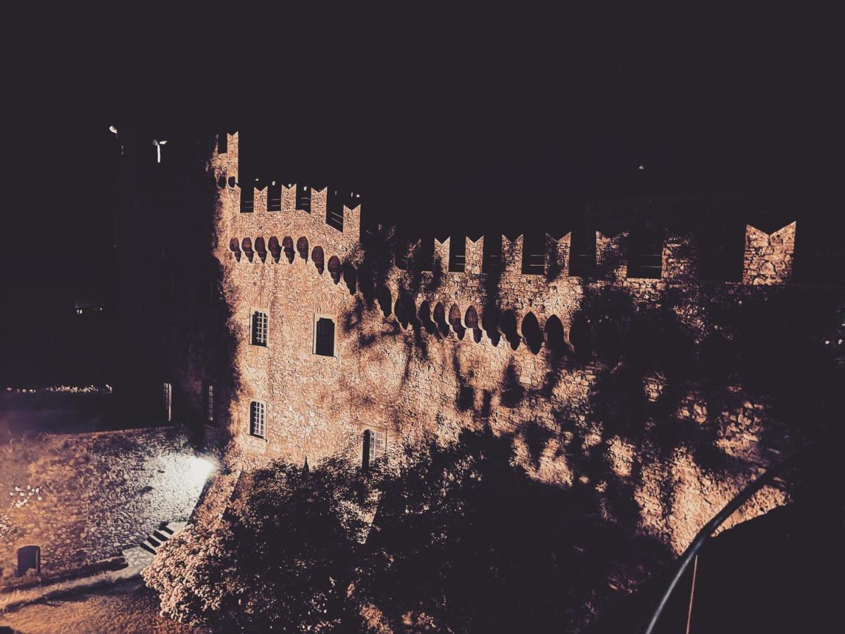Castello Malaspina di Fosdinovo - Housity