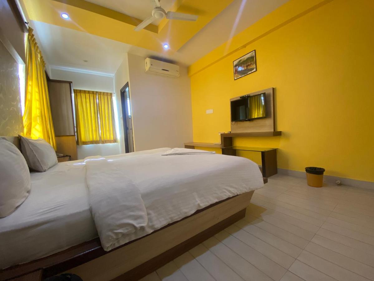 HOTEL SRI VAARI RESIDENCY - Housity