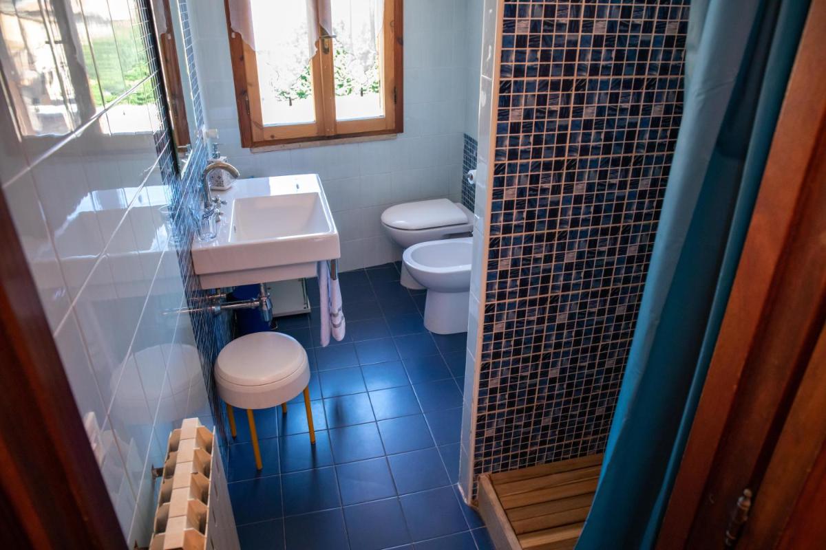 Suitetrails - La Conca apartment: a view on the Roman Aqueduct