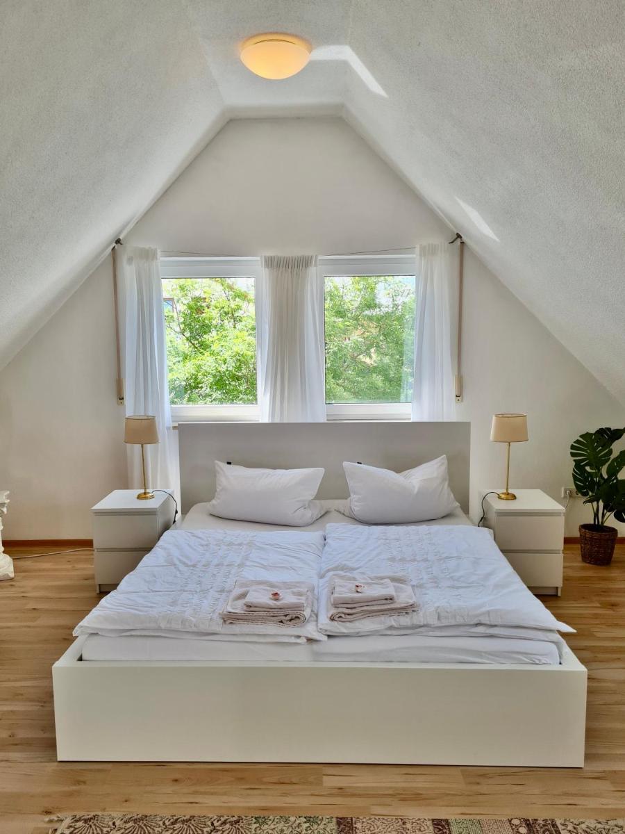 Karuna Haus - Housity