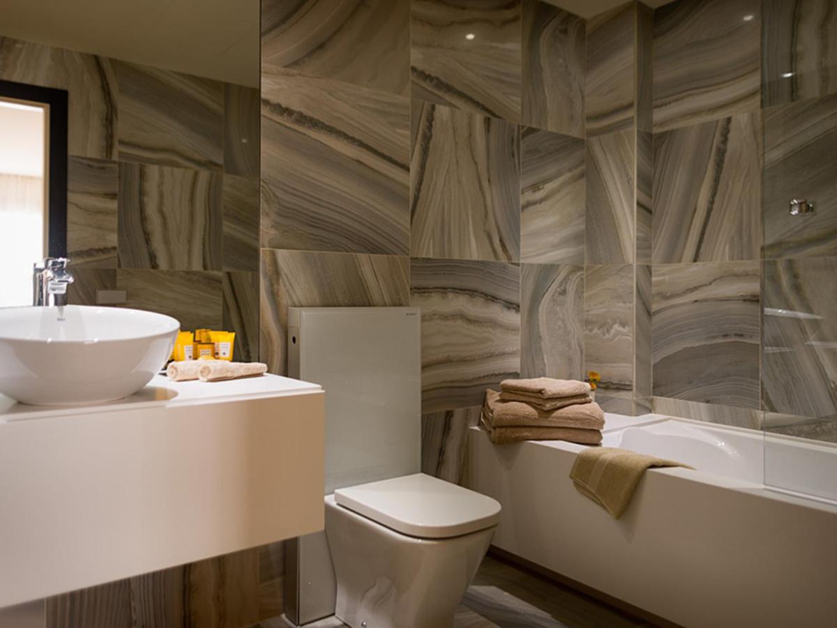 Un baño de Cosmopolita Hotel Boutique & Spa