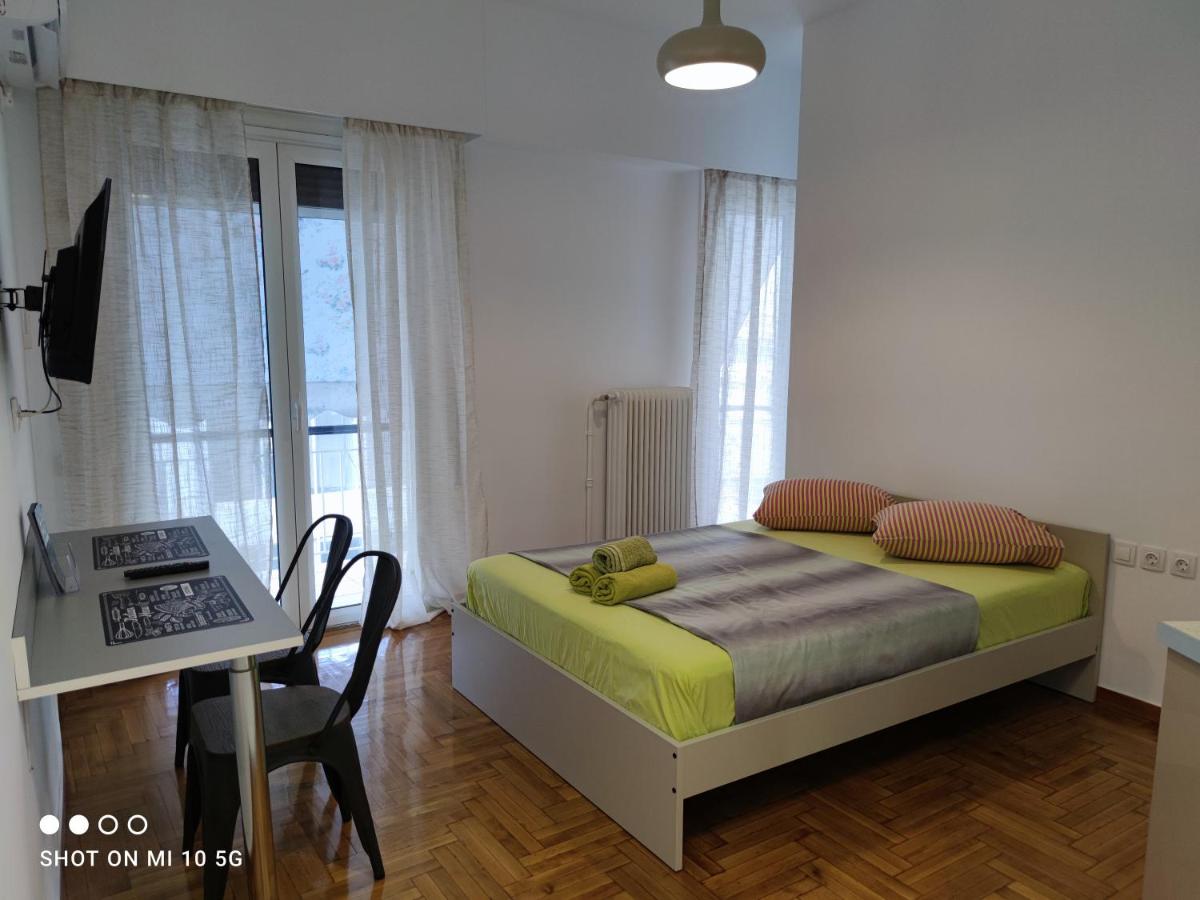 Studio in the heart of Athens next to Monastyraki. - Housity