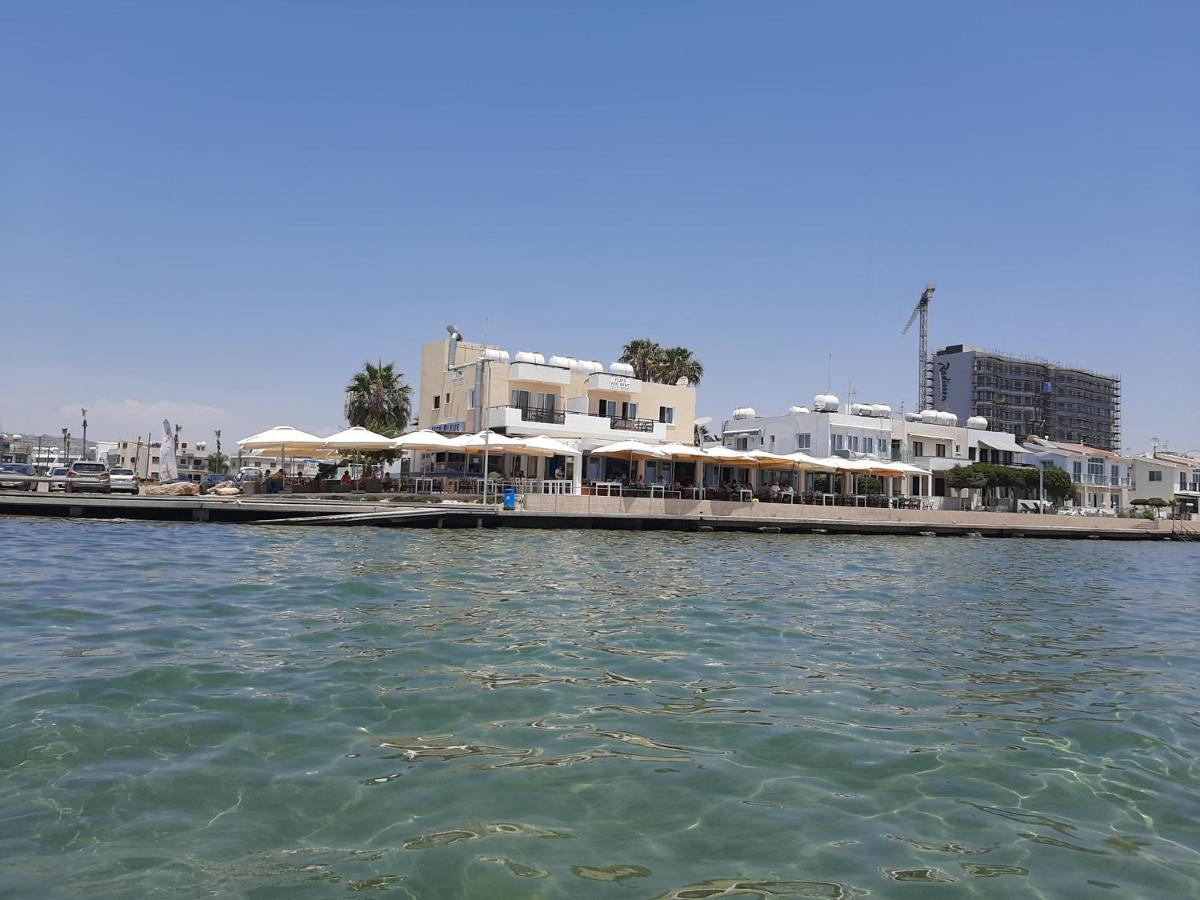 Suitetrails - MEDUSA GARDENS 206 -Beach Front-(by costa)
