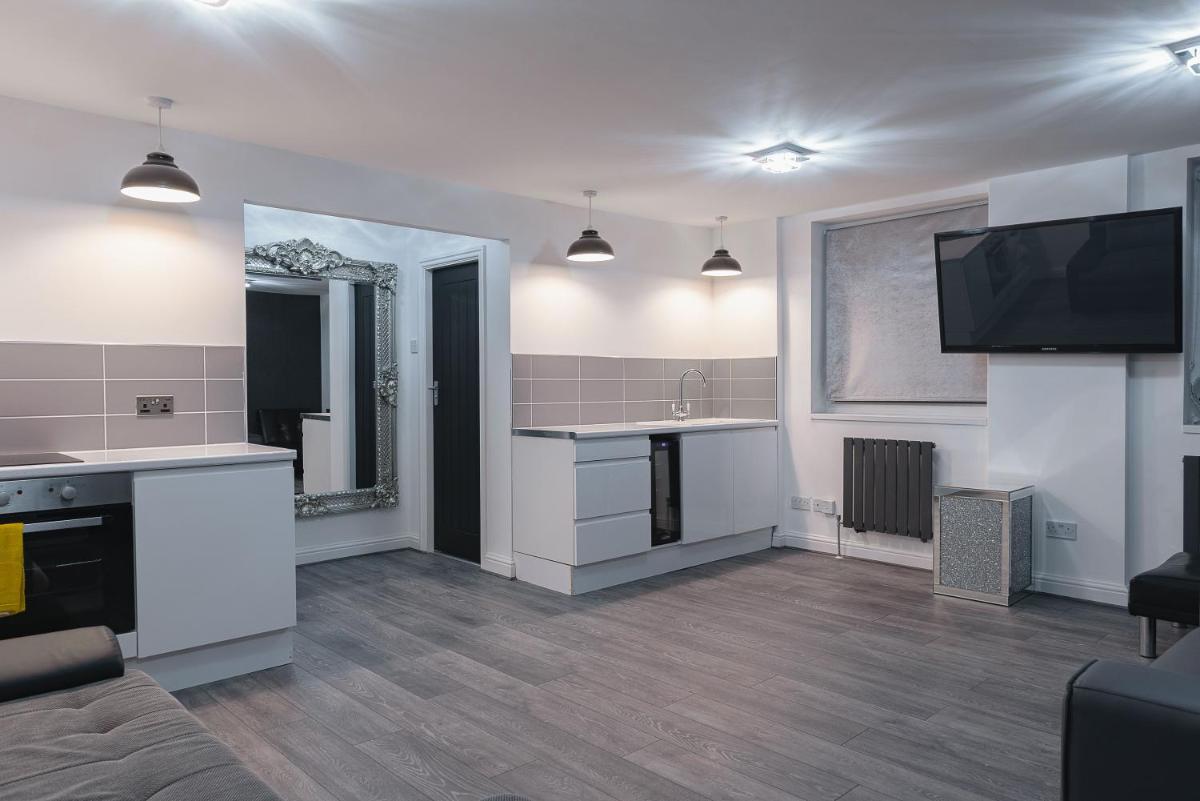 Mollet House - Housity