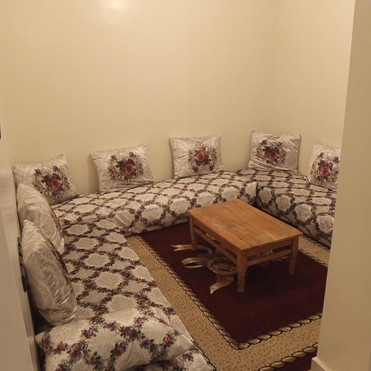 zouhair - Housity