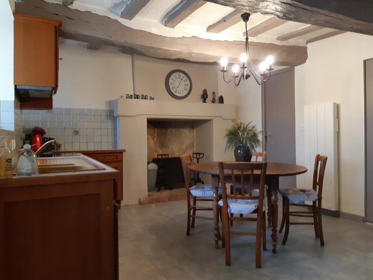 Charming cottage in Doue la Fontaine 49700 - Housity