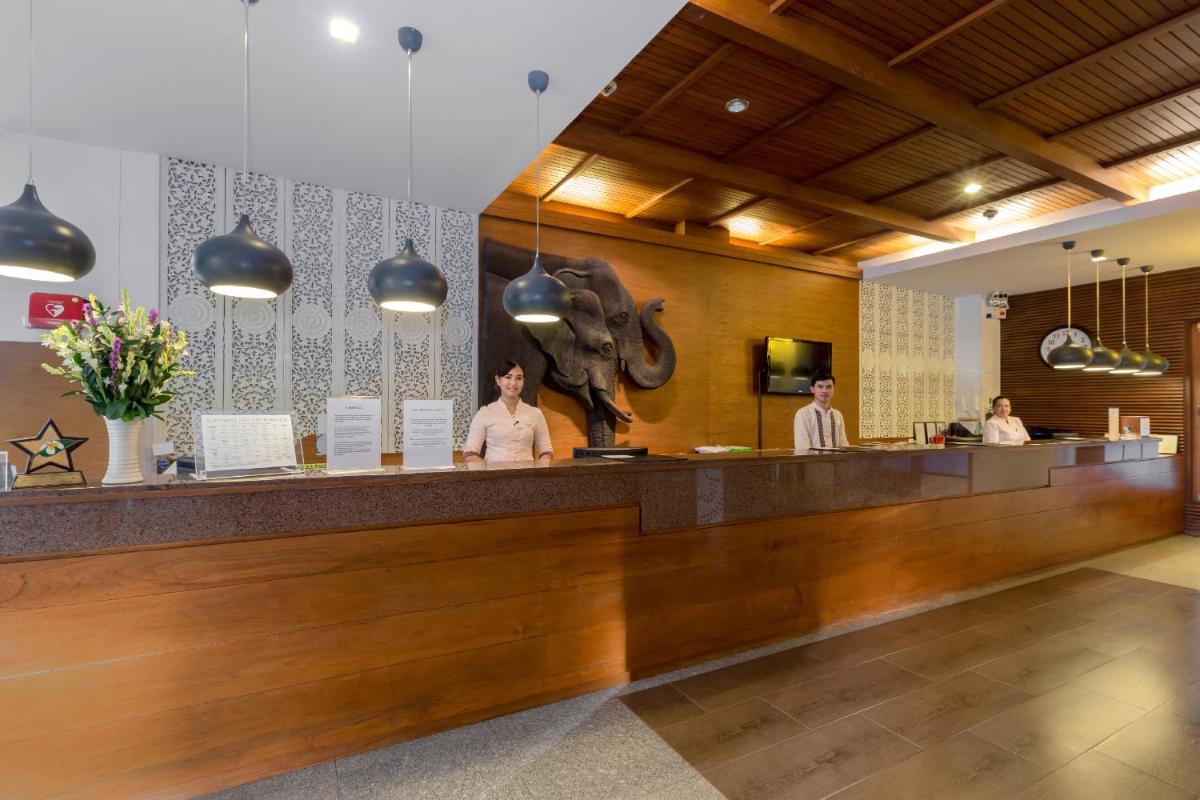 Sunprime Kamala Beach - Housity