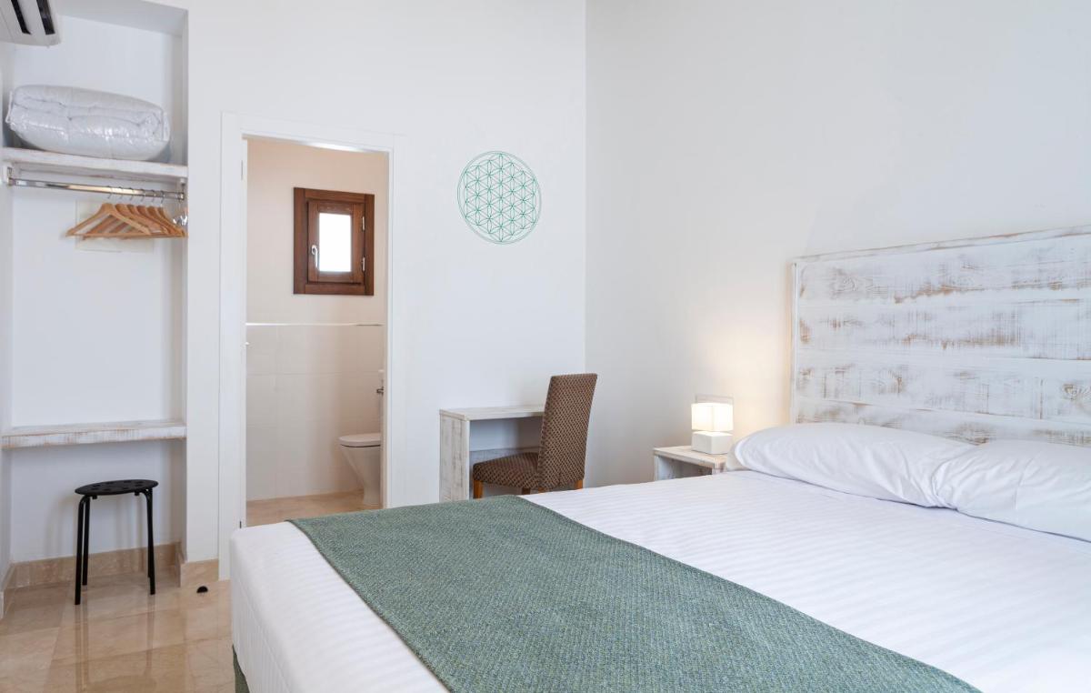 Ad Hoc Vitae Retreats & Health Only Adults - Housity