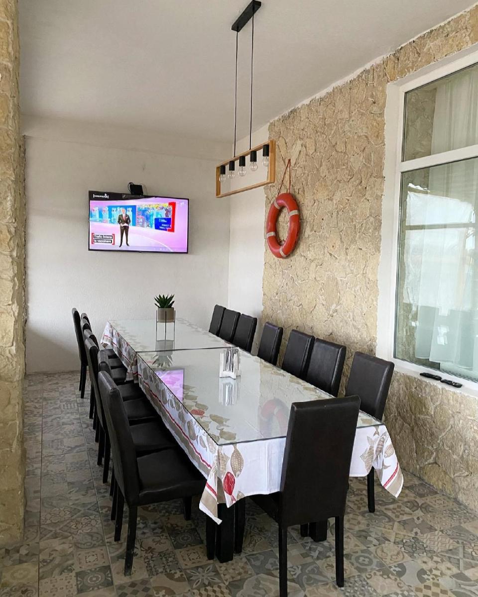 Pensiunea Laguna Balteni - Housity