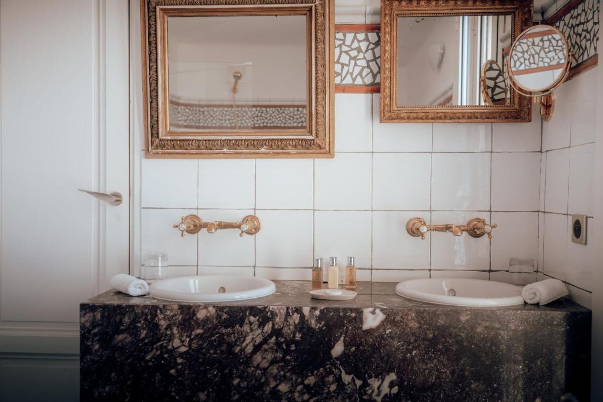 Salle de bains dans l'établissement Ermitage de l'Oasis & Spa - Cannes Mandelieu