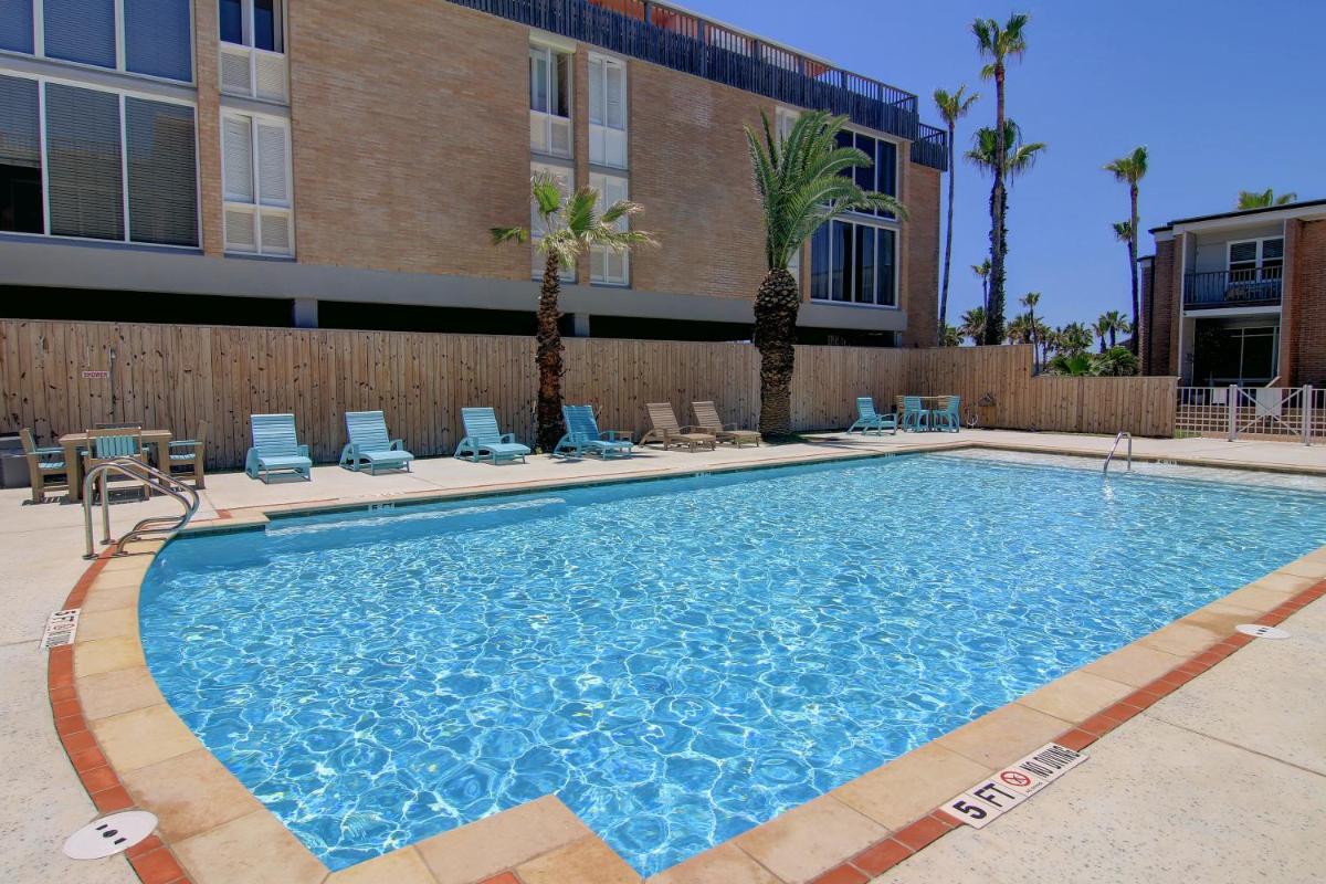 Channelview 204 - Housity