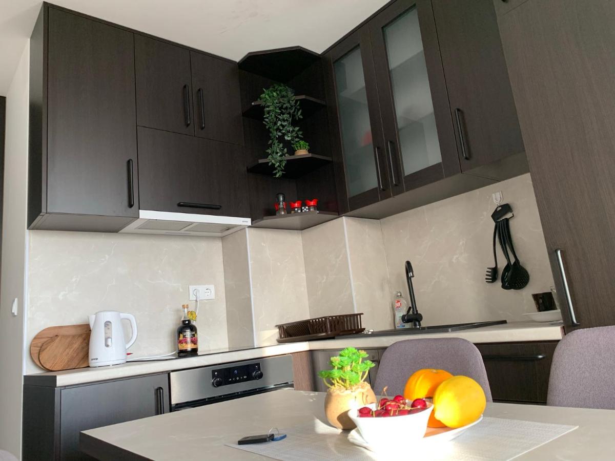 Apartman Jasmin - Blizu Panonskih jezera i centra grada - Housity