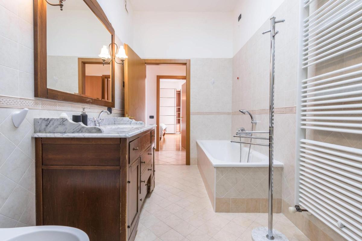 Appartamento Ania vista castello - Housity