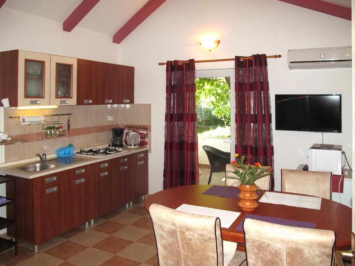 Holiday Home Catarina 1 - ZAD113 by Interhome - Housity