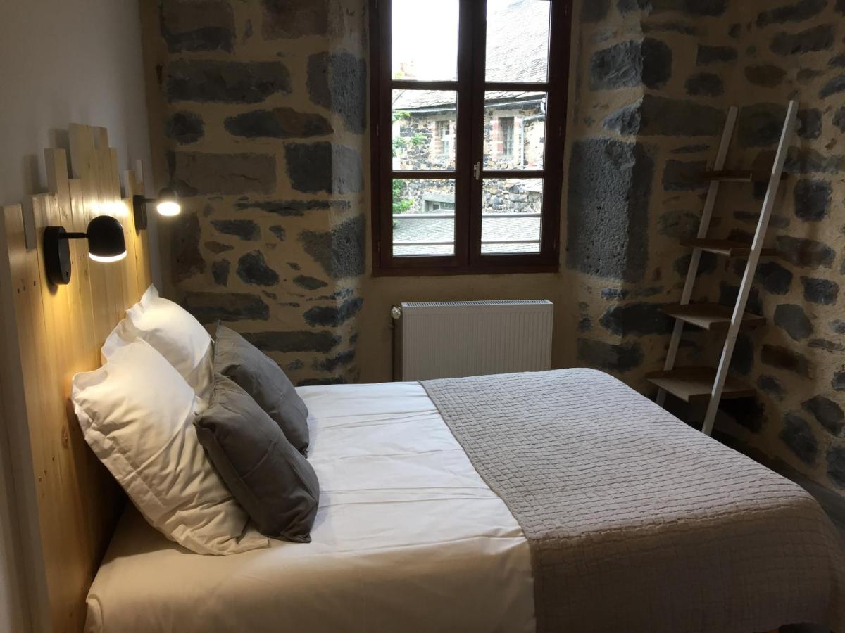 Hôtel Restaurant Le Bardière - Housity