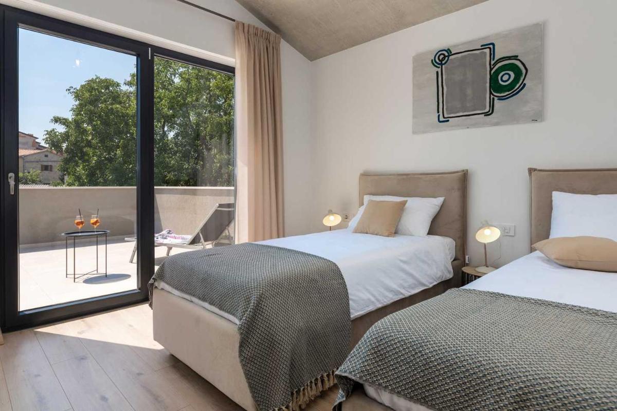Villa Perlin - Housity
