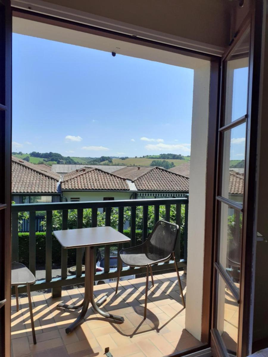 Balcon ou terrasse dans l'établissement Hotel Mendionde