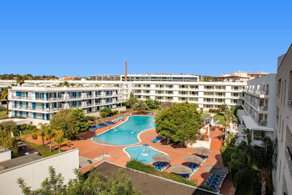 A piscina em ou perto de Marina Club Lagos Resort