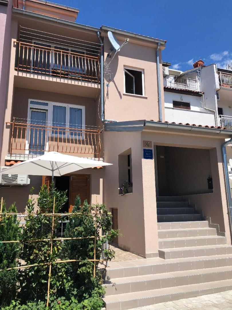 Apartment Green - Housity
