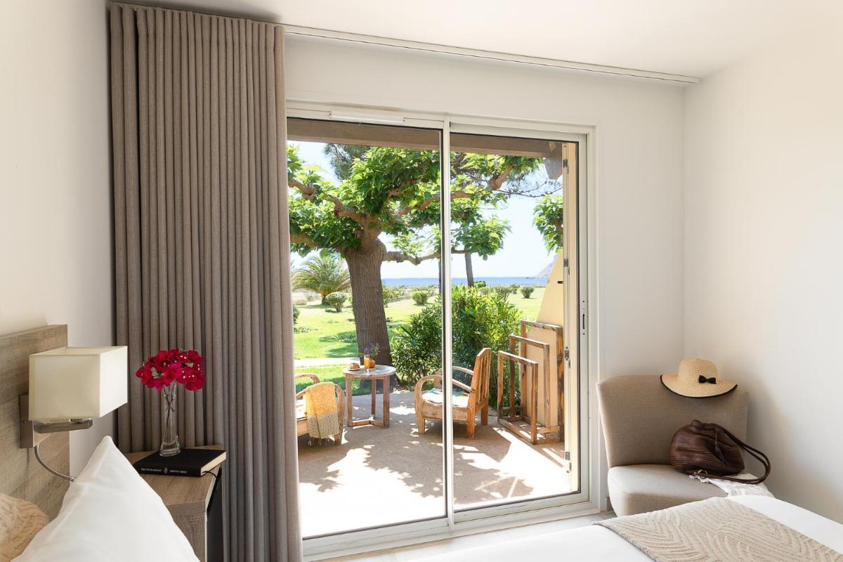 Hôtel-Restaurant Marina Di Lava - Grand Ajaccio - Housity