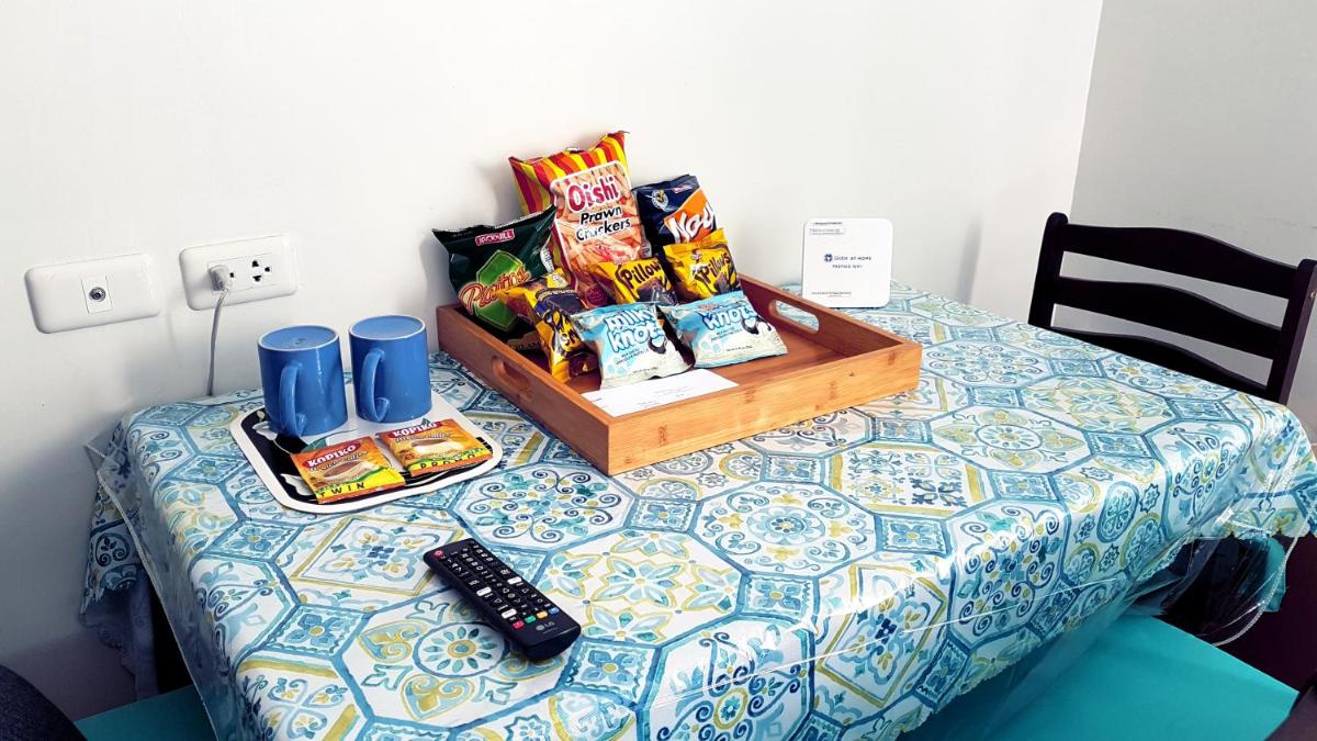 Keys 'N Places Holiday Rentals at Mesaverte Condo - Housity