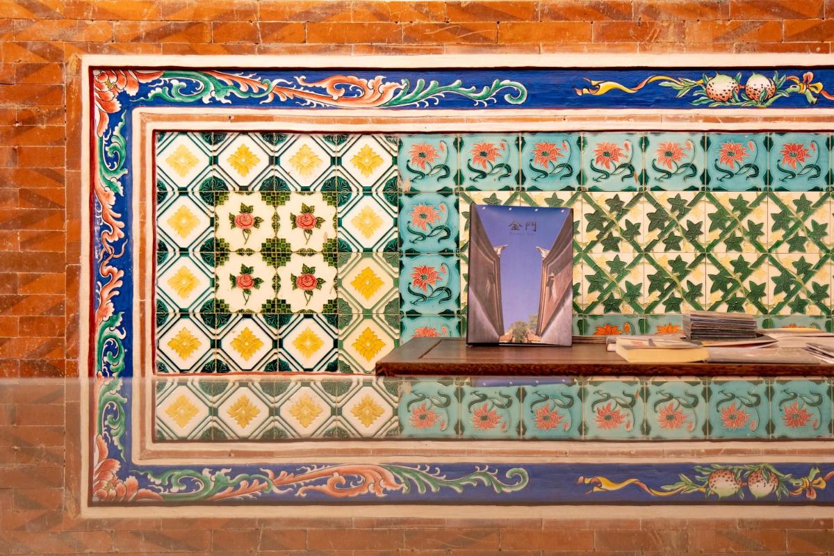 Kinmenhouse of Old Tiles No 4 - Housity