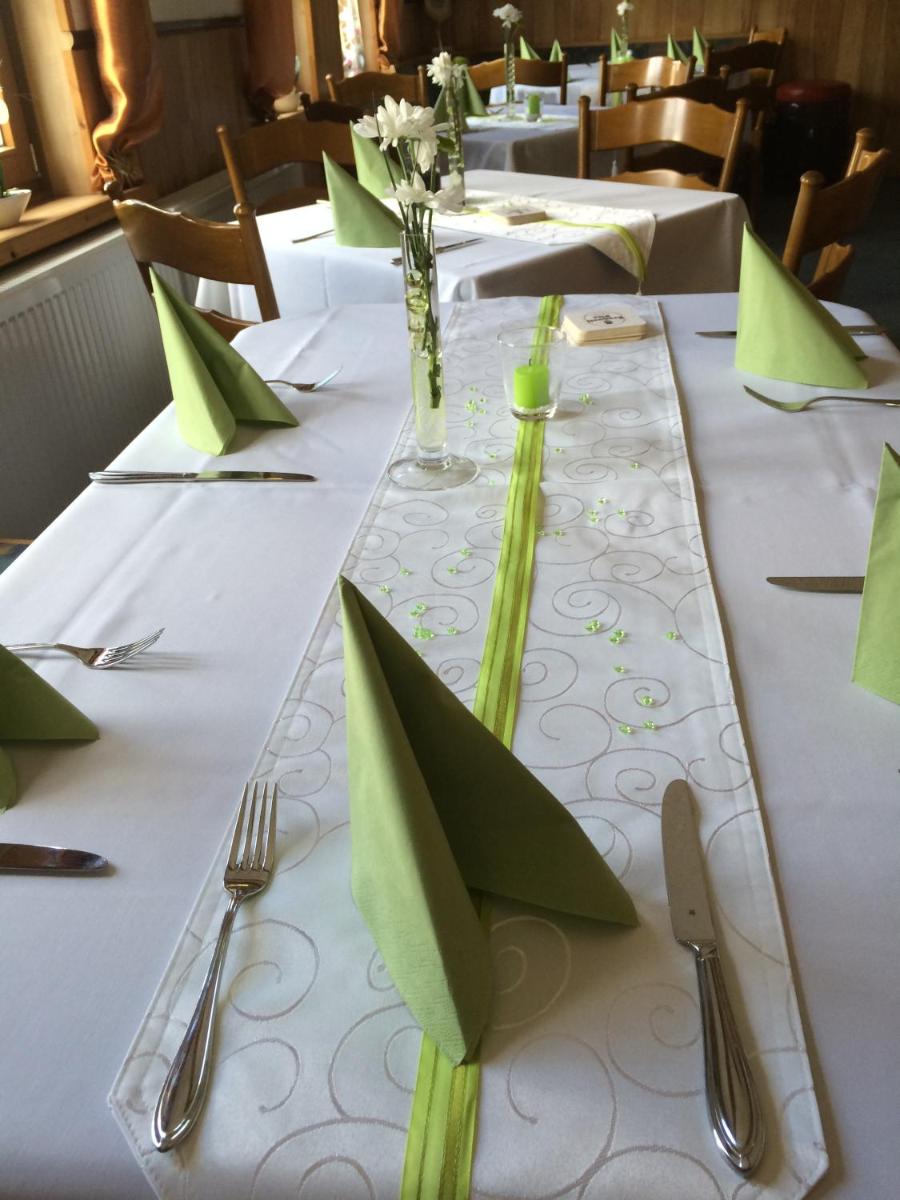 Gasthof zur Post - Housity