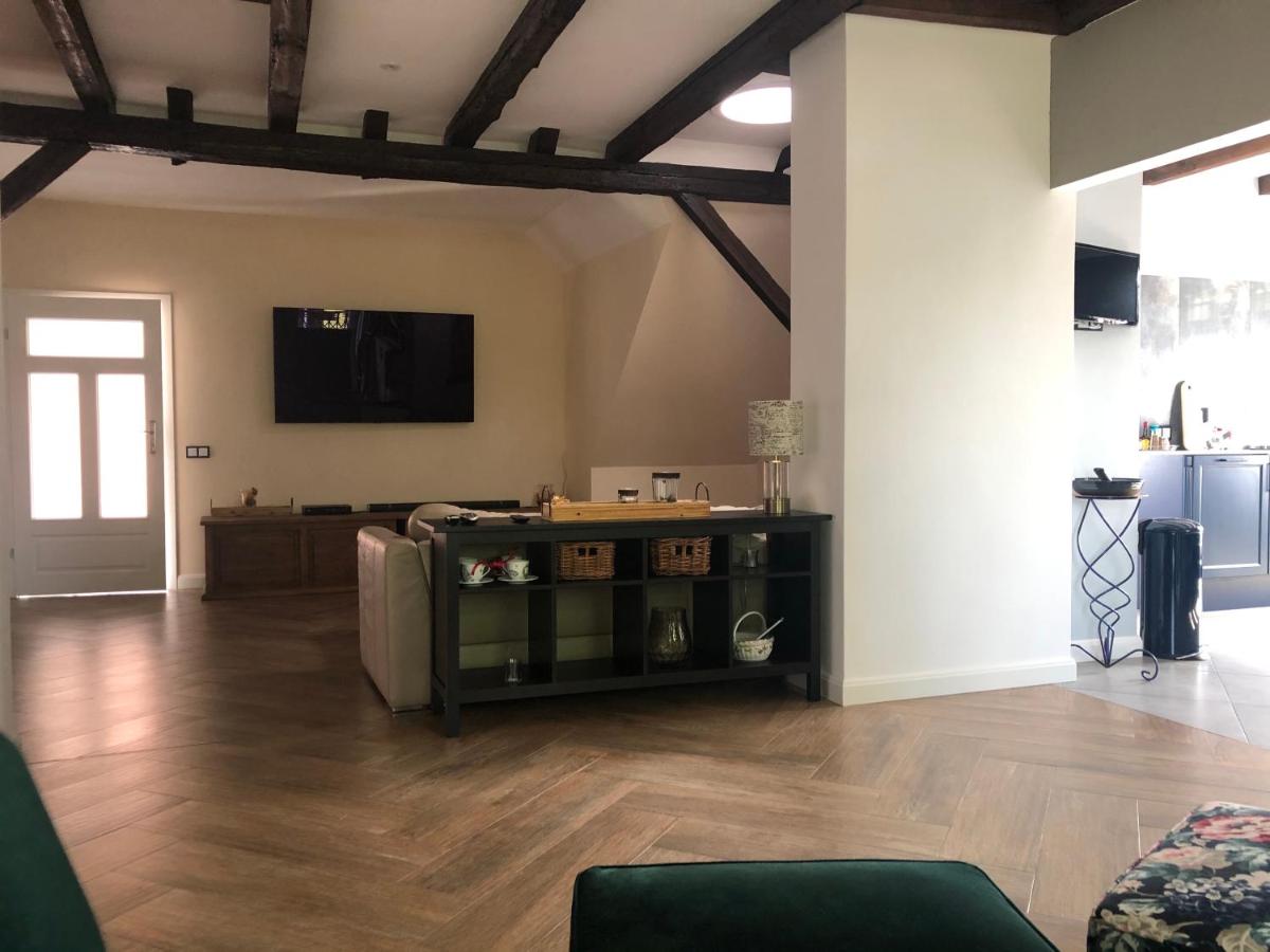 Apartament Ernesta - Housity